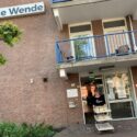 Smikkelen en smullen bij Humanitas in De Wende