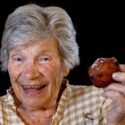 Doneer liefdevol een oliebol